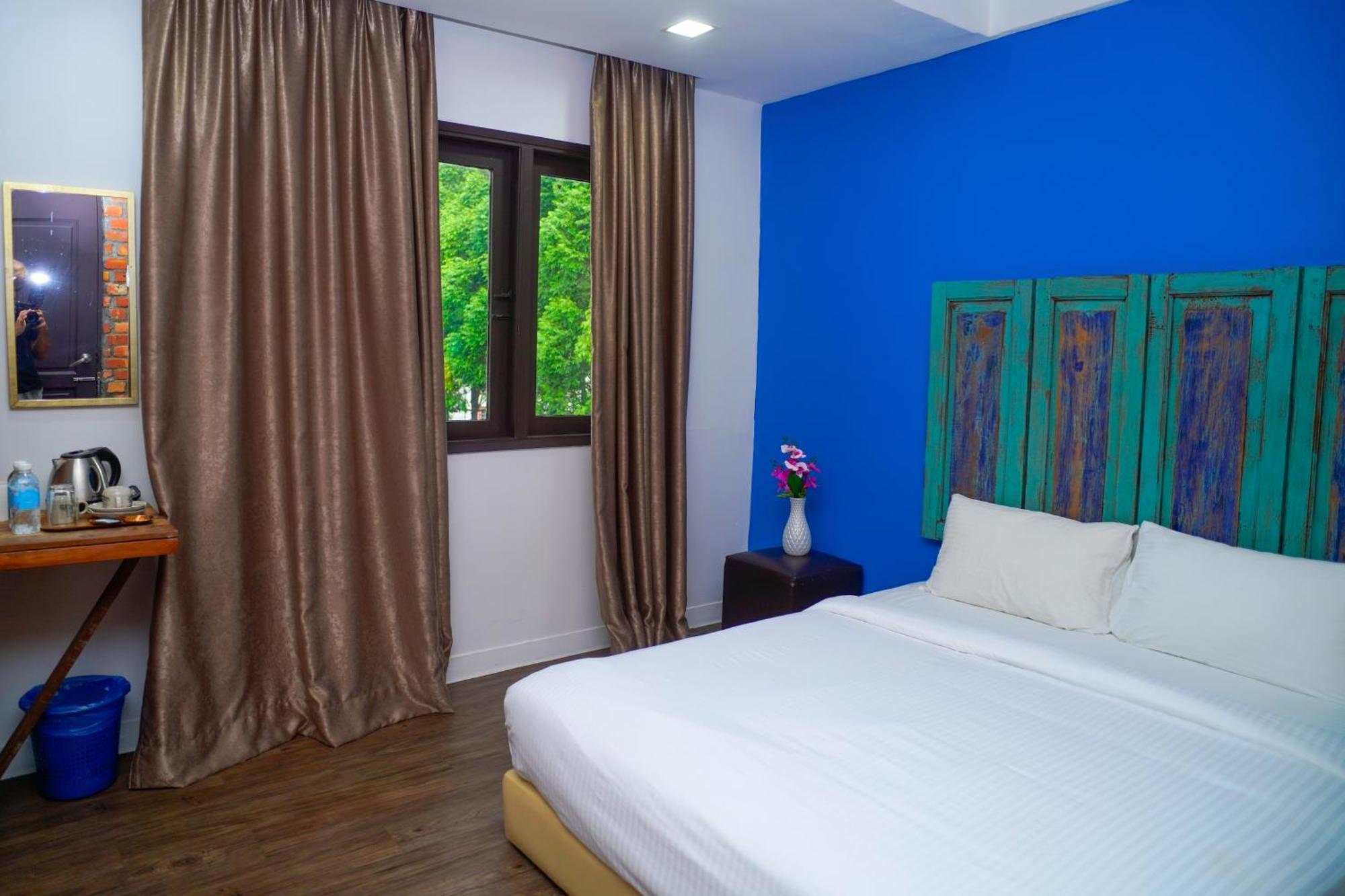Redstone Boutique Hotel