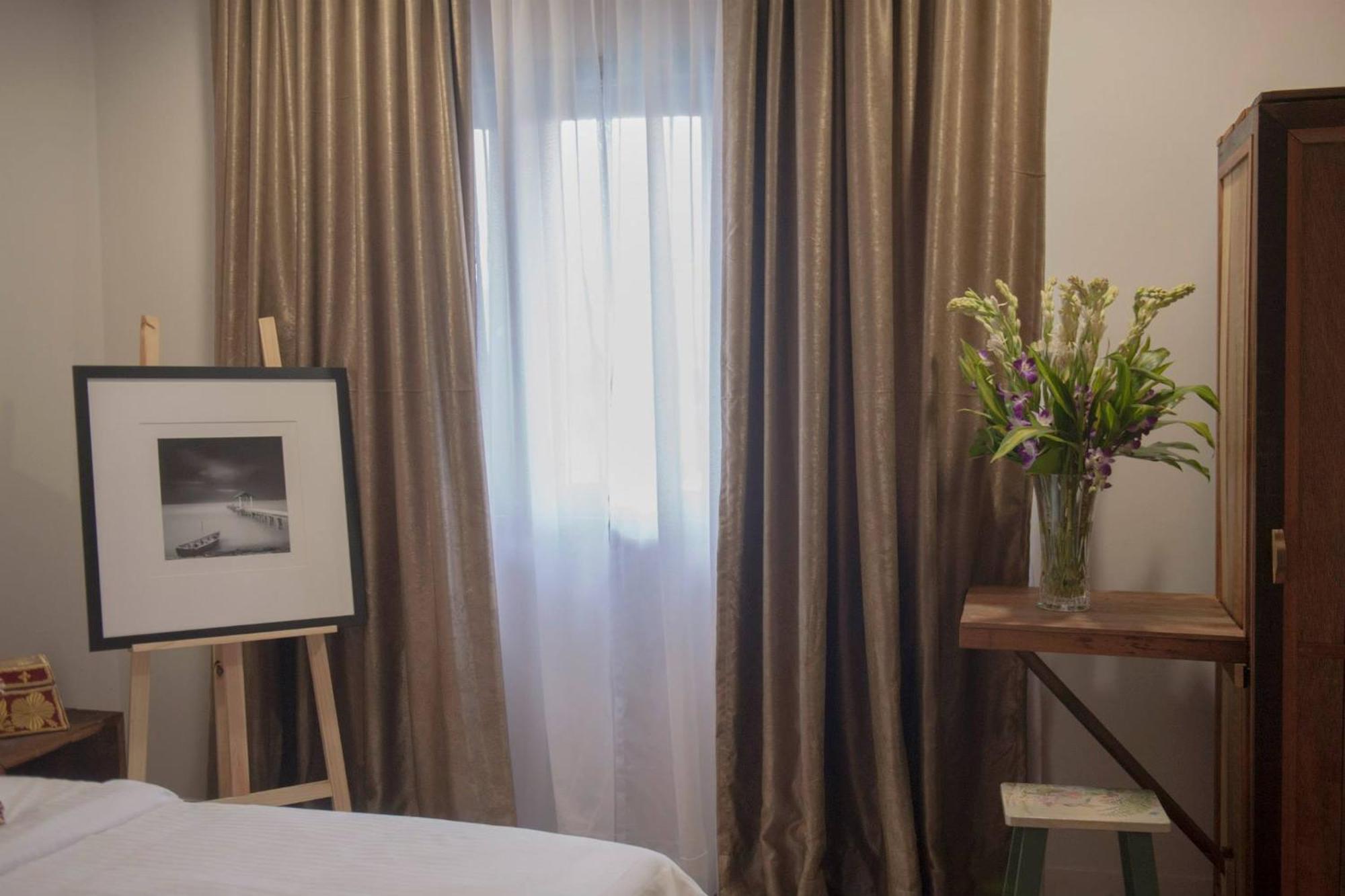 Redstone Boutique Hotel *